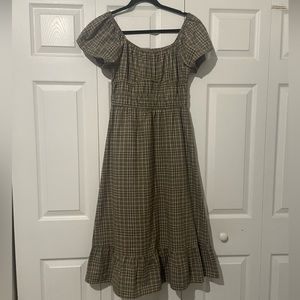 Brown squared dress